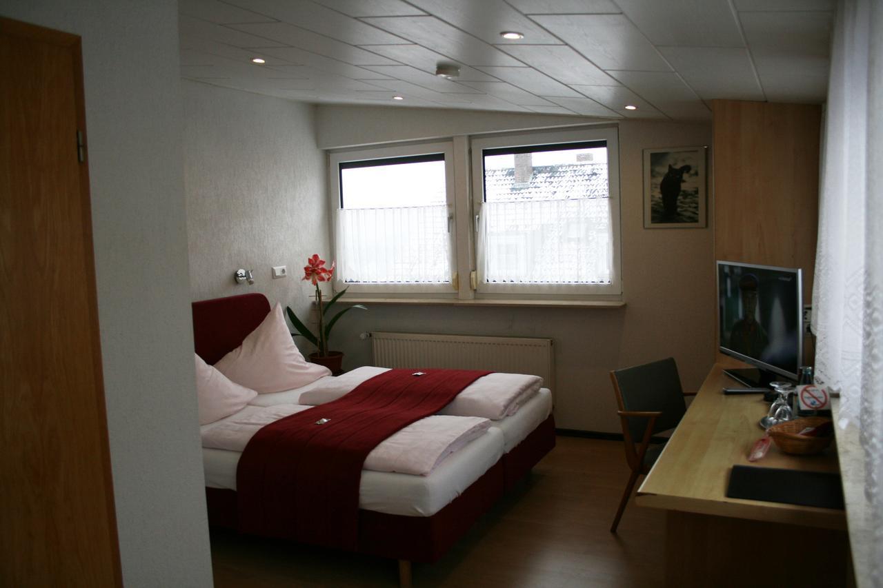 Hotel Am Sonnenhang Kassel Exterior photo