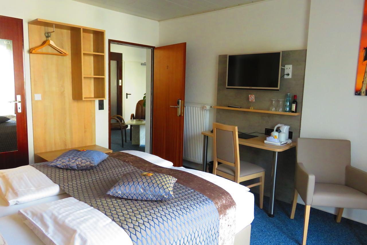 Hotel Am Sonnenhang Kassel Exterior photo